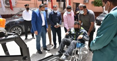 محافظ الشرقية يُعلن عن بدء تشغيل المينى باص المجهز لذوى الهمم بالزقازيق