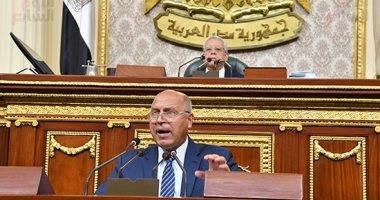 وزير النقل للنواب: أطفال يفككون مسامير القضبان مما يؤدى لانقلاب القطارات