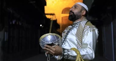 على أبواب المسجد الأموى.. المسحراتى يعيد أمجاد الأجداد بشوارع دمشق "ألبوم صور"
