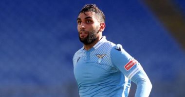 الجزائرى فارس نجم لاتسيو يتحدى ميلان قبل مواجهة الدورى الإيطالي