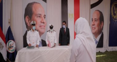 بدموع الفرح.. 2674 نزيلاً يودعون السجون بمناسبة عيد تحرير سيناء.. المفرج عنهم يشكرون الرئيس السيسي للم شملهم بذويهم وتناولهم الإفطار مع أسرهم.. ويؤكدون: تعلمنا الدرس ولن نعود للخطأ مرة أخرى.. صور