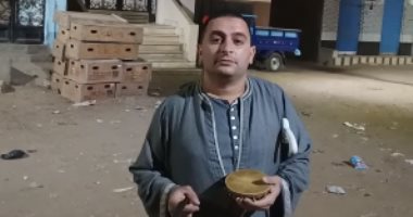 بث مباشر .. أقدم مسحراتى فى قرى المنوفية يوقظ الأهالى بالاسم
