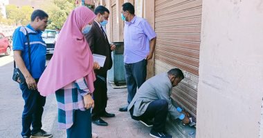 غلق وتشميع المقاهى المخالفة للإجراءات الاحترازية للحد من انتشار كورونا بقنا.. صور