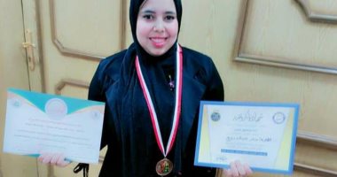 طالبة بجامعة بنى سويف تبتكر فلتر لتنقية الدم لمرضى الفشل الكلوى.. الفلتر يقلل عدد ساعات الغسيل الكلوى لمدة ساعة كل 15 يوما بدلا من 12 ساعة فى الأسبوع.. منار جمال: كفاءته تصل لـ 98%.. فيديو وصور  