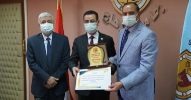 مجلس جامعة سوهاج يكرم الفائزين بجوائز الدولة التقديرية والتشجيعية لعام 2020م