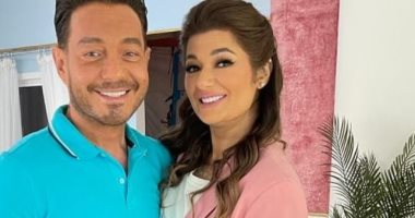 "السند وعمودنا الفقرى".. زوجة وبنات أحمد زاهر يحتفلن بعيد ميلاده الـ46