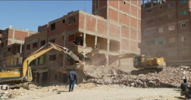 هدم عقارات بمسار محور شنزو آبى بمدينة نصر وتسكين 10 آسر بالمحروسة.. صور