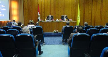 جامعة المنيا: تحويل الكتاب الورقى لكتاب إلكترونى و1050 جهاز حاسب لمركز الاختبارات