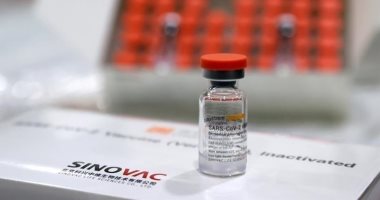 مركز السيطرة على الأمراض الأمريكي: يمكن الخروج بدون كمامة بعد تلقى جرعتى لقاح كورونا