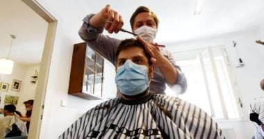 كيف تقلل عدوى كورونا فى صالون الحلاقة ومراكز التجميل؟
