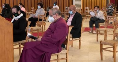 رئيس "الأسقفية" يترأس صلوات الجمعة العظيمة بكاتدرائية جميع القديسين بالزمالك.. صور