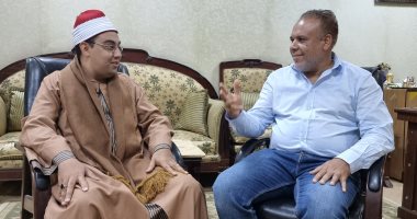 المبتهلون الشباب بسوهاج يكملون مسيرة "الكبار".. أنشأوا فرقة للإنشاد الدينى لإطراب القلوب فى نهار رمضان.. والشيخ معتوق آخر المقيدين بالإذاعة: تأثرت بالنقشبندى ونصر الدين طوبار.. وكورونا أثرت فى مسيرة المهنة