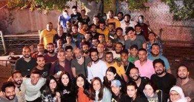 أحمد نادر جلال يحتفل بانتهاء تصوير مسلسل "كوفيد 25"