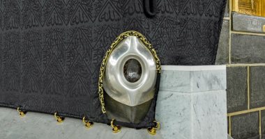 قبَّلَهُ رسول الله.. الحجر الأسود بتقنية فوكس ستاك بانوراما.. ألبوم صور