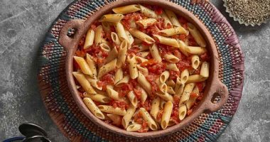 منيو سحور 22 رمضان.. طاجن مكرونة بالسوسيس وسلطة بنجر