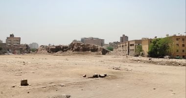 شاهد مشروع روضة السيدة 2.. رفع المخلفات لتنفيذ 700 شقة.. فيديو