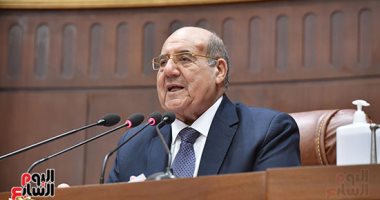 رئيس مجلس الشيوخ مهنئا بعيد القيامة: ندعو الله أن يعيده على الأسرة المصرية بالخير