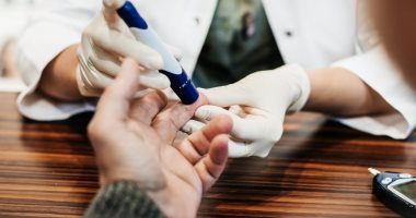 نصائح لمرضى السكري للوقاية من الشمس.. حافظ على رطوبتك وارتدِ ملابس فضفاضة