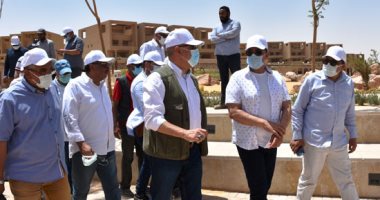 محافظ أسوان يعرض إنشاء حى أسمرات النيل الجديد كبديل للعشوائيات ..فيديو وصور