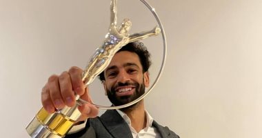 محمد صلاح بعد تتويجه بجائزة لوريوس: تعلمنا أنه يمكن استبدال الجميع باستثناء المشجعين