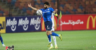 مصطفى فتحى يحرز هدف التعادل لسموحة فى مرمى الزمالك بالدقيقة 20