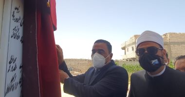 محافظ مطروح يفتتح 4 مساجد بتكلفة 6.1 مليون جنيه بالجهود الذاتية .. صور