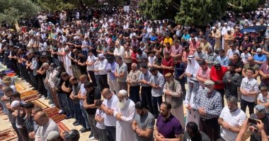70 ألف شخص يؤدون صلاة "الجمعة الأخيرة" من رمضان بالمسجد الأقصى