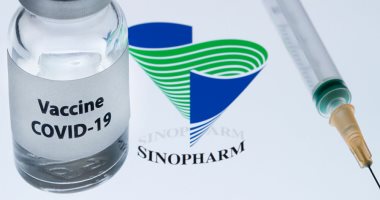 الصحة العالمية توافق على لقاح سينوفارم وتضعه ضمن قائمة اللقاحات الفعالة والآمنة للاستخدام الطارئ.. سهل التوزيع لحفظه بالثلاجة العادية.. أول لقاح يحمل ملصق أمان يتغير لونه عند التعرض للحرارة.. وفعال بنسبة 79%