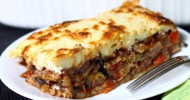 فطار 28 رمضان .. طريقة عمل المسقعة بالبشاميل