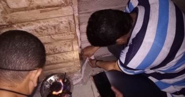 غلق مقهى يقدم الشيشة وتحرير 5 محاضر لعدم الالتزام بالقرارات بمطروح .. صور