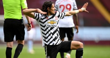 كافانى يعادل إنجاز تشيتشاريتو وسولشاير مع مانشستر يونايتد.. تعرف عليه