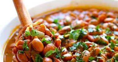 منيو سحور 28 رمضان.. طريقة عمل الفول الإسكندرانى في خطوات سهلة