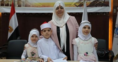 مؤسسة أبو العينين تكرم الطلاب الوافدين حفظة القرآن الكريم.. وسمية ابو العينين: أنتم ضيوف مصر ولن ندّخر جهدا في دعمكم لطلب العلم 