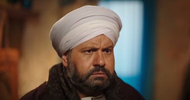 إدوارد بين العمدة الطيب فى "نسل الأغراب" والطبيب الحقود فى "كوفيد 25"