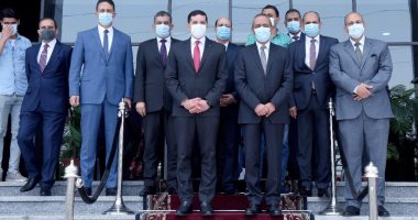 افتتاح مركز خدمات المستثمرين بمحافظة الإسماعيلية لخدمة 5600 شركة.. صور