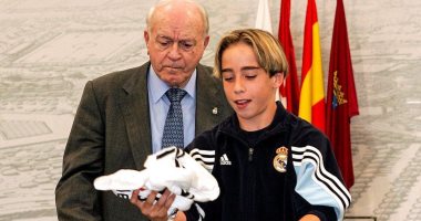 ريال مدريد يستعيد ذكريات مع وضع حجر الأساس للمدينة الرياضية بعد 17 عام