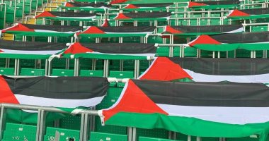 جماهير سيلتيك تدعم القضية الفلسطينية قبل مواجهة سانت جونسون
