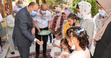 محافظ أسيوط يزور مستشفيات الإيمان العام والشاملة ودور الأيتام للتهنئة بعيد الفطر