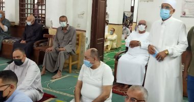 شاهد تطبيق المصلين الإجراءات الاحترازية فى صلاة العيد بالشرقية