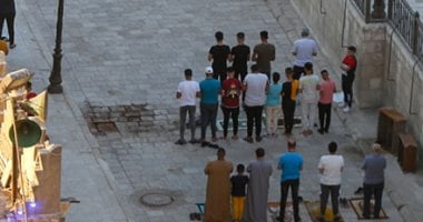 "الله أكبر.. الله أكبر".. المواطنون يؤدون صلاة عيد الفطر والتزام بارتداء الكمامات (ألبوم صور)