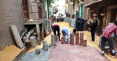 انتهاء ظاهرة العشوائيات فى سيجر بالغربية.. نائب المحافظ: حققنا نتائج على الأرض برصف 35 شارعا بالإنترلوك و3 شوارع بالأسفلت.. إحلال وتجديد المياه والصرف فى 38 شارعا بـ61 مليون جنيه.. ومستمرون فى تطوير العشوائيات