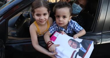 هدية الرئيس السيسي لأطفال وسيدات مصر بمناسبة عيد الفطر المبارك.. حزب مستقبل وطن يوزع الهدايا بالمحافظات.. والأطفال يهتفون "تحيا مصر.. وشكرا يا ريس".. فيديو وصور