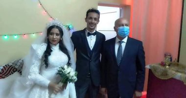 وزير النقل يشارك سائق قطار حفل زفاف ابنته بعد إنقاذه أرواح الأبرياء.. صور