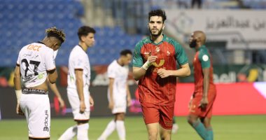 أزارو يقود الاتفاق للفوز على الشباب ويُقرب الهلال من لقب الدوري السعودي