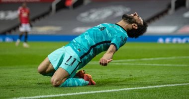 فيفا يبرز احتفال صلاح بعد هدفه فى المباراة 200 مع ليفربول أمام مان يونايتد