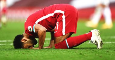محمد صلاح علي رأس 8 مرشحين للفوز بجائزة أفضل لاعب في الدوري الإنجليزي 