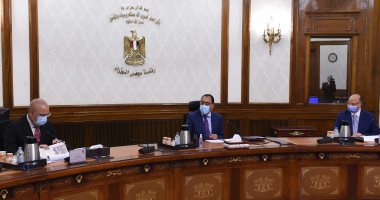 رئيس الوزراء يوجه بسرعة تأثيث الوحدات السكنية لنقل أهالى المناطق العشوائية
