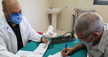 مراكز تلقى لقاح كورونا تواصل فتح أبوابها لكبار السن وأصحاب الأمراض المزمنة بقنا