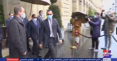 الرئيس السيسي يصل قصر الإليزيه لعقد قمة مع نظيره الفرنسي إيمانويل ماكرون