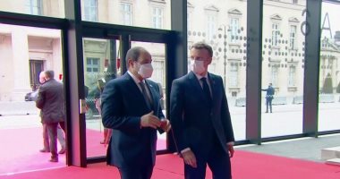 الرئيس السيسى يصل مقر انعقاد قمة دعم الاقتصاديات الأفريقية بباريس